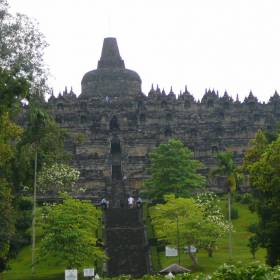 Буддийский Храм Борободур,10 этажей, о.Ява - Индонезия 2007