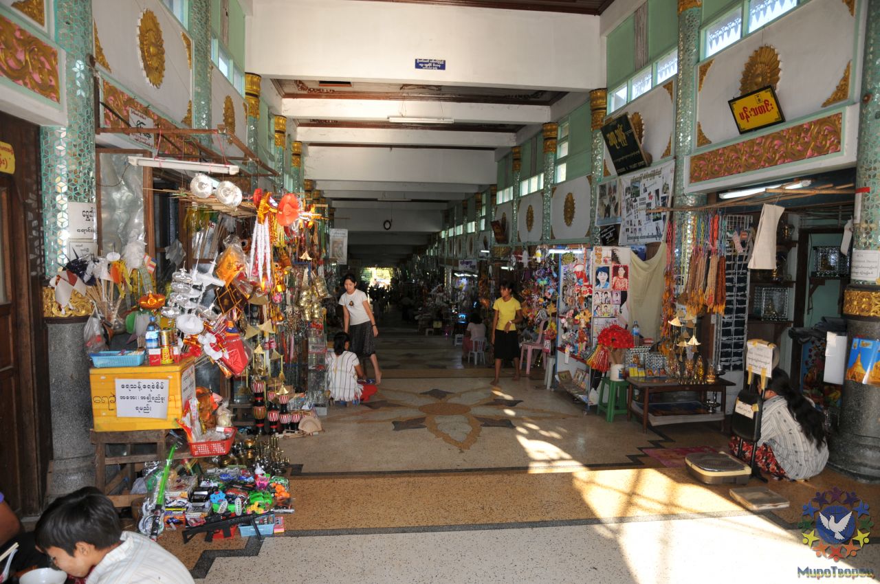 вот такие рыночки в каждом большом храме - Бирма 2010, Черкашин Сергей, часть 3
