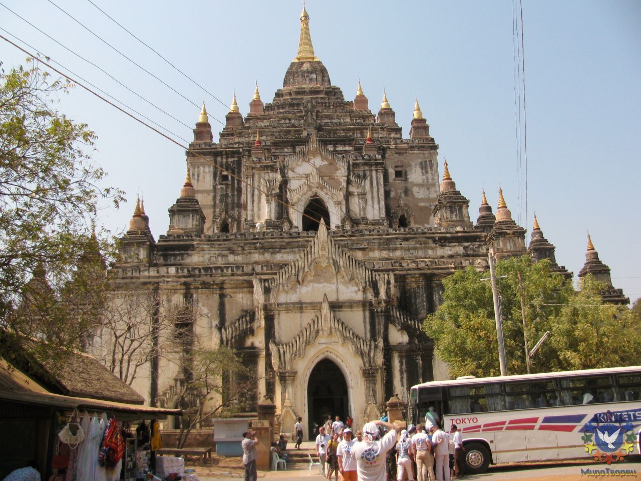 33.	А этот буддийский храм больше похож на католический костёл - Бирма 2010, Зубов Михаил, часть 4