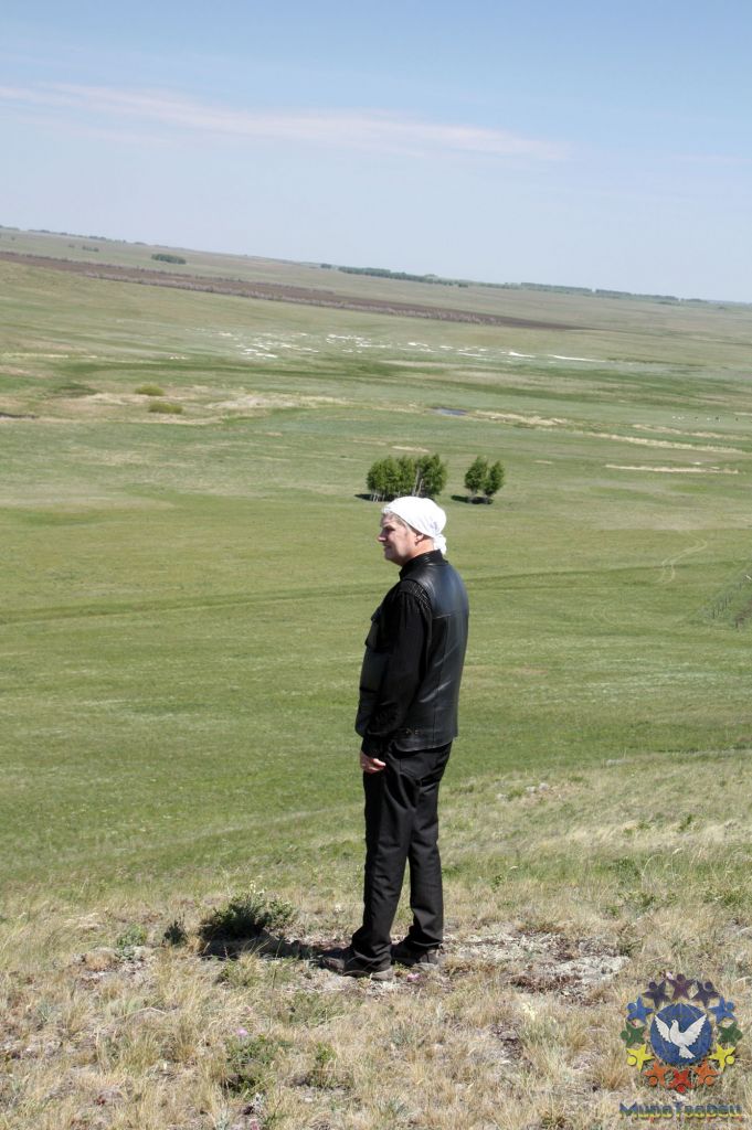 На горе Разума, интерпретация знаков - Фоторепортаж поездки: Аркаим. Май 2010г.