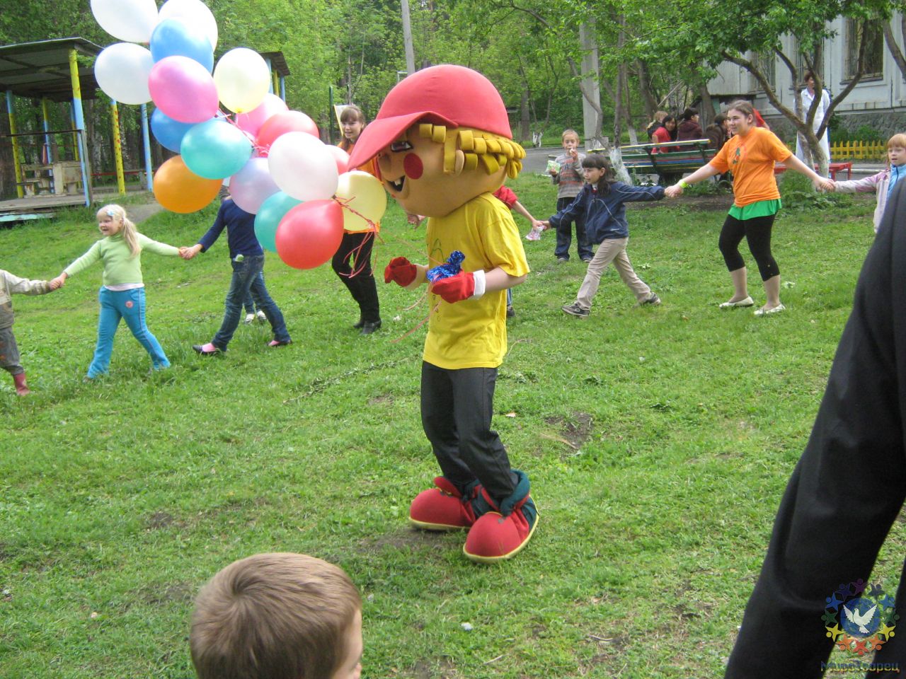 Праздник для детей - Отчет о благотворительном празднике 1 июня 2010г.