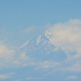 Летим домой вдоль Гималайского Хребта. Величественный Эверест восхищает и вдохновляет! - Камбоджа декабрь 2010г.