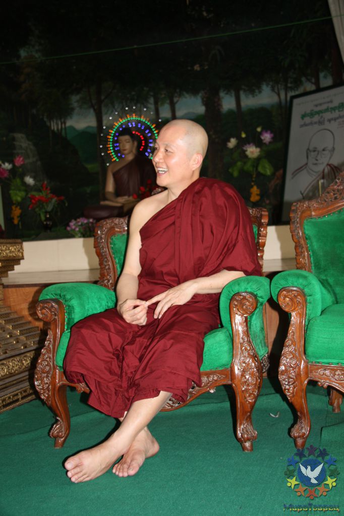 в монастыре, монах которых рассказывал нам про медитацию - Мьянма 2011 (виды, природа, лица) I часть