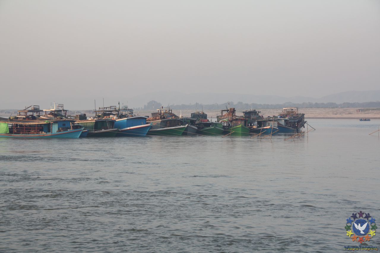 путешествие на лодках - Мьянма 2011 (виды, природа, лица) I часть