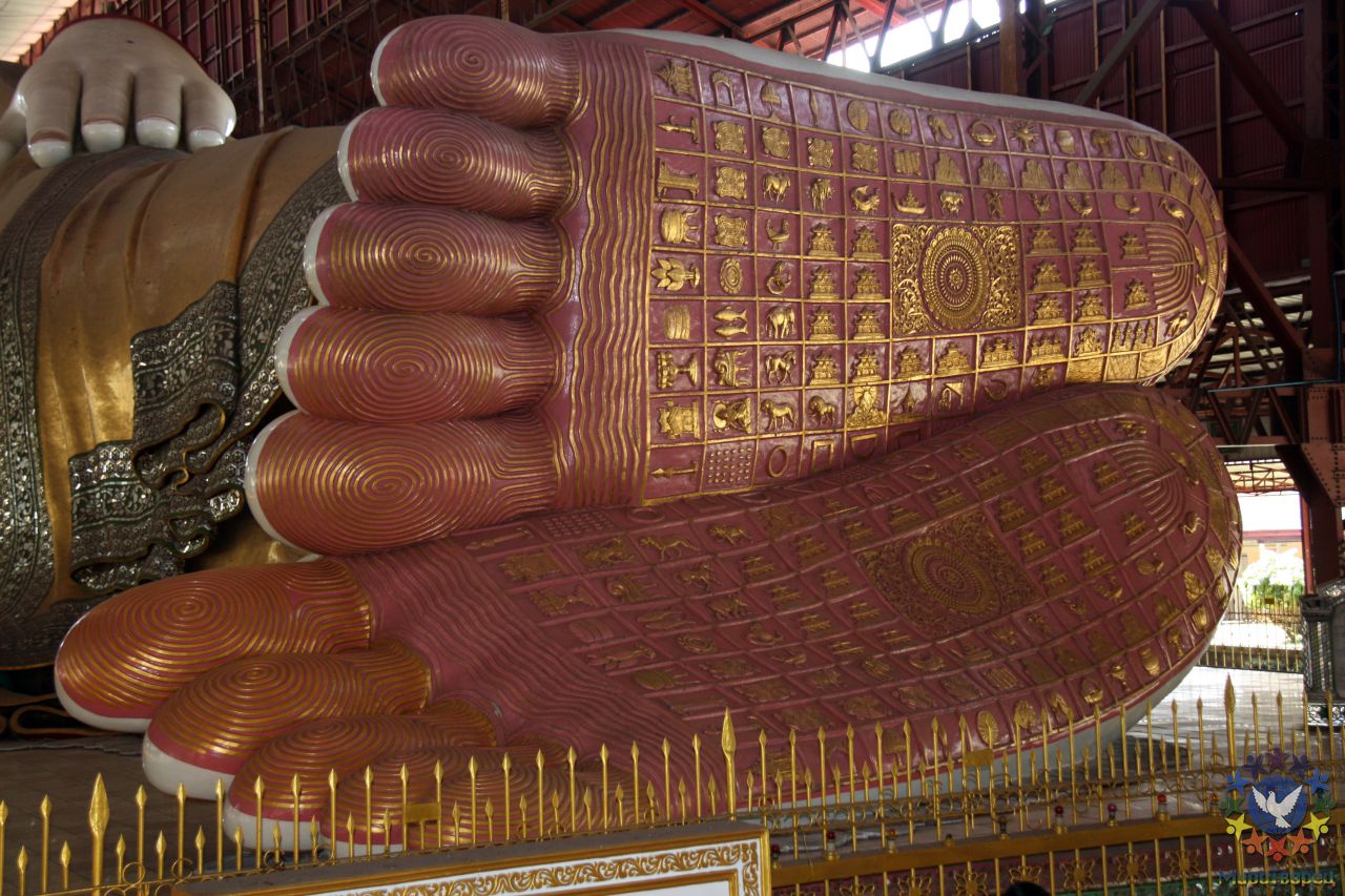 лежачий Будда, пагода CHAUK HTAT GYI. - МЬЯНМА, февраль 2011
