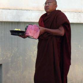 в монастыре - Мьянма 2011 (виды, природа, лица) II часть