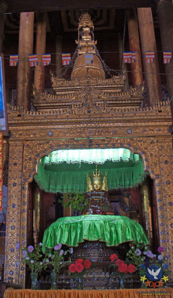 Будда в храме на озере Инле - Мьянма 2011 (виды, природа, лица) II часть