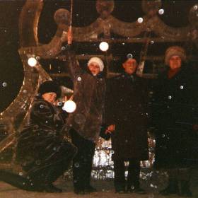 Встреча 2004 года на площади 1905г - Фото минигруппы «Радуга», архив «Как всё начиналось?», приуроченный 12летию СРБОО «МироТворец»