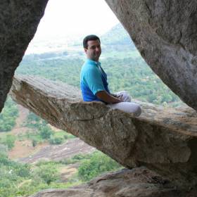 Место для медитации в горном  действующем храме - Шри-Ланка, Игорь Устабаши