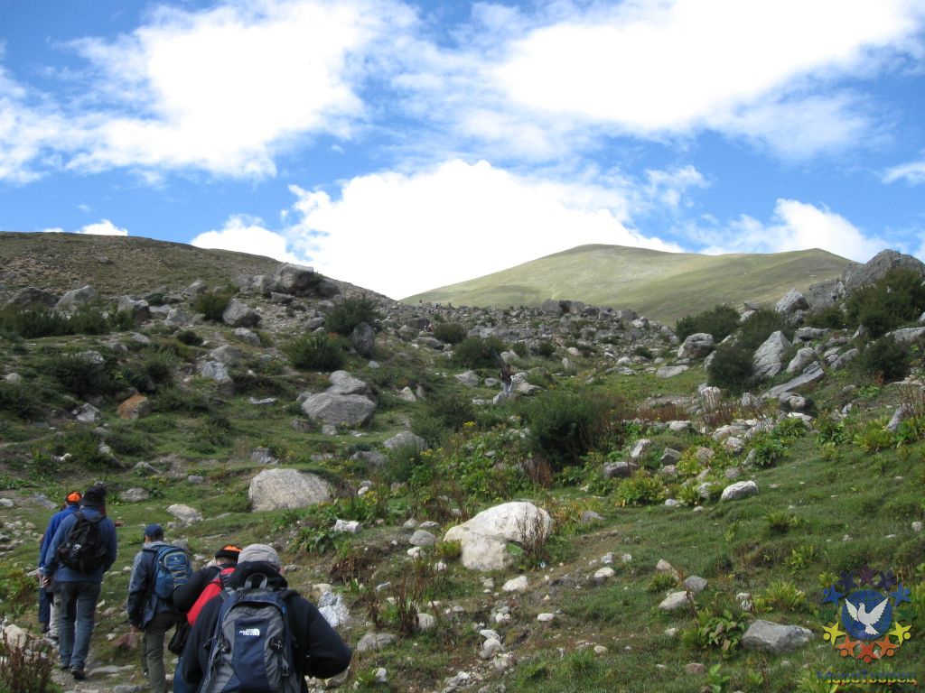 Ньялам, поднимаемся в горы - Путешествие по Тибету, Диана Обожина, группа «Сталкер»