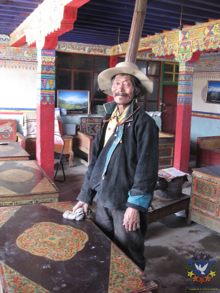 По дороге из Ньялама в Сагу остановка на обед - Путешествие по Тибету, Диана Обожина, группа «Сталкер»