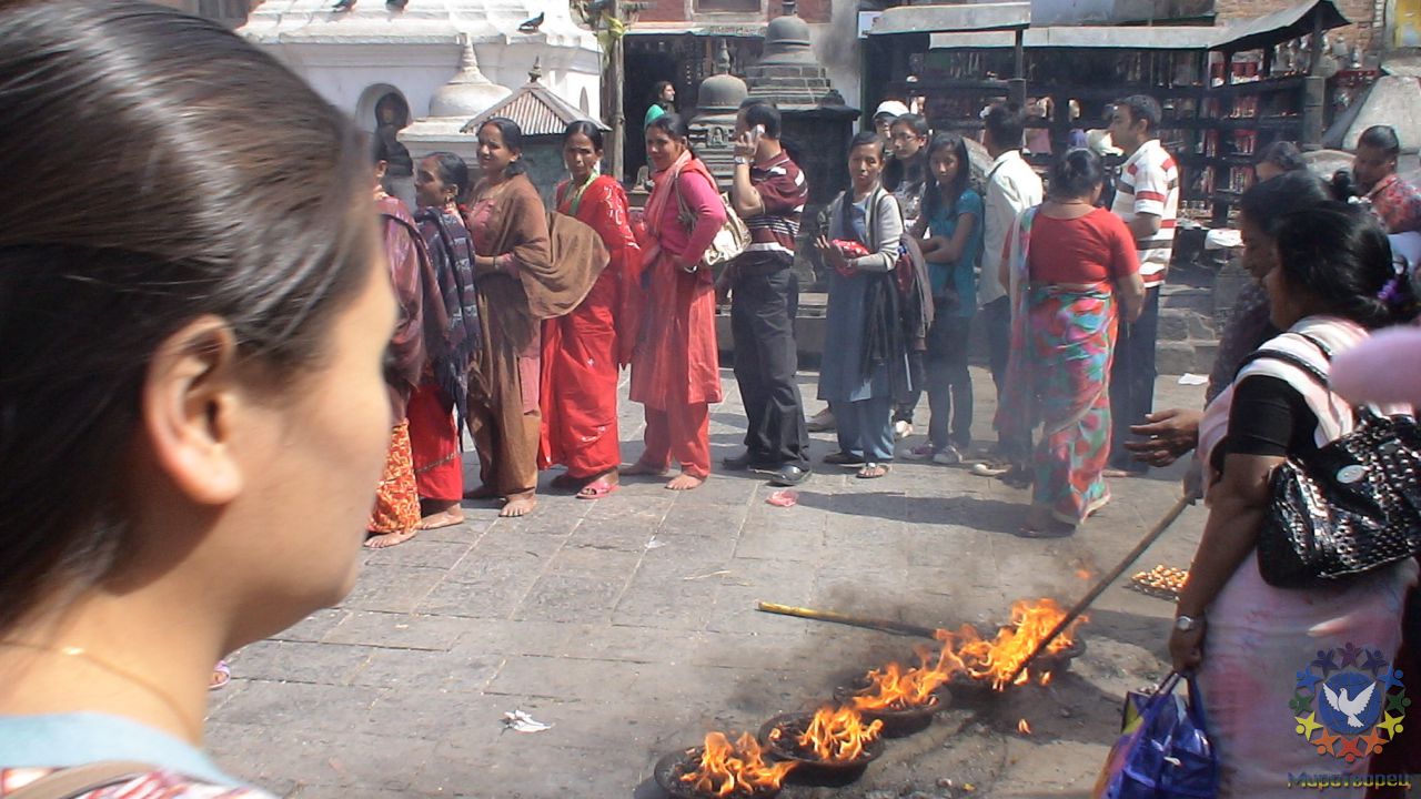 Перед храмом Сваямбунатх. - Крестьянинов Владимир, группа «Радуга», Непал Аннапурна