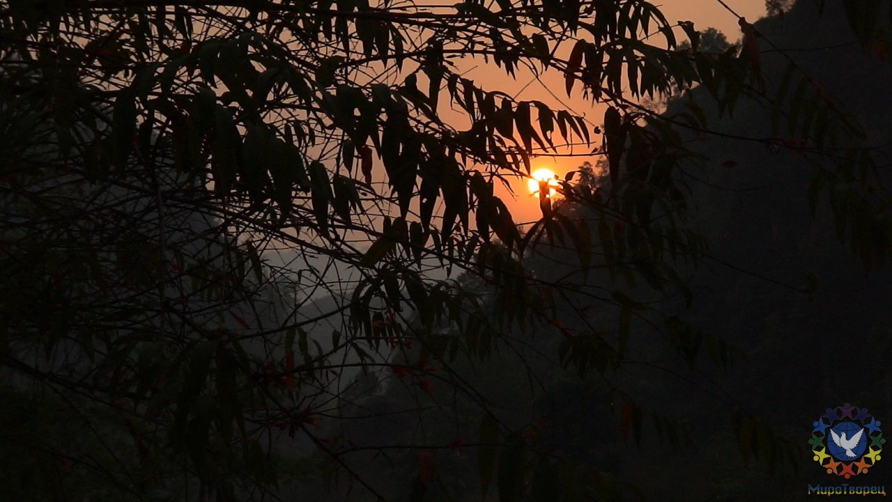 Последний рассвет в Непале - Крестьянинов Владимир, группа «Радуга», Непал Аннапурна
