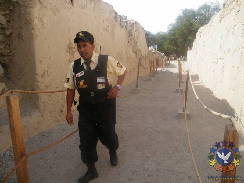 охранник - Чехомова Надежда, «Продолжение путешествия в Перу»