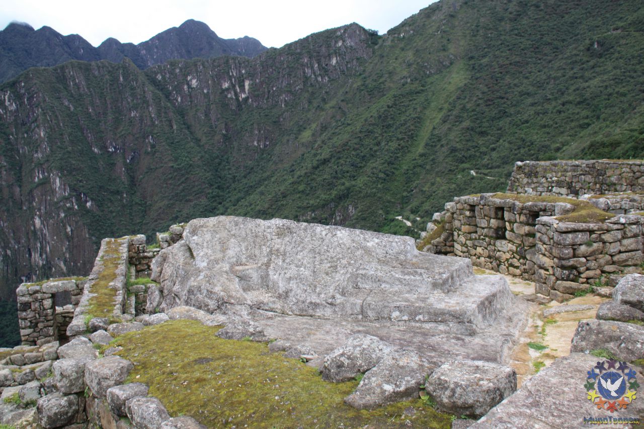 Алтарь одного из внутреннего храма города - Перу, февраль 2012, г.Куско
