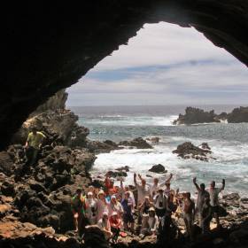 Пещера Аna Кai Tangata - Чили, февраль 2012г., о.Пасхи