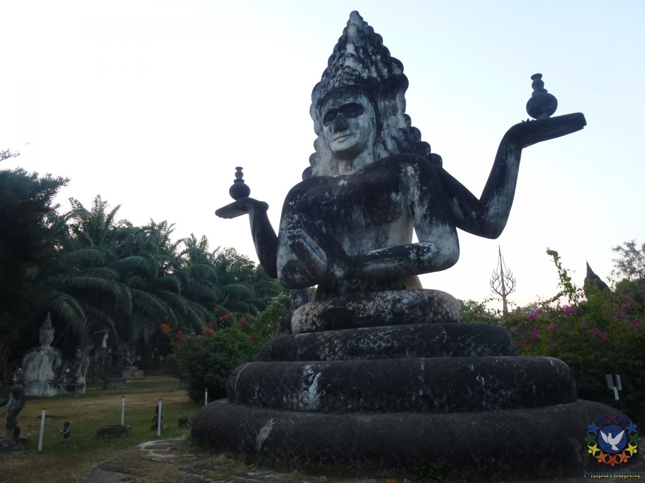 В Будда Парке. - Лаос, январь 2012
