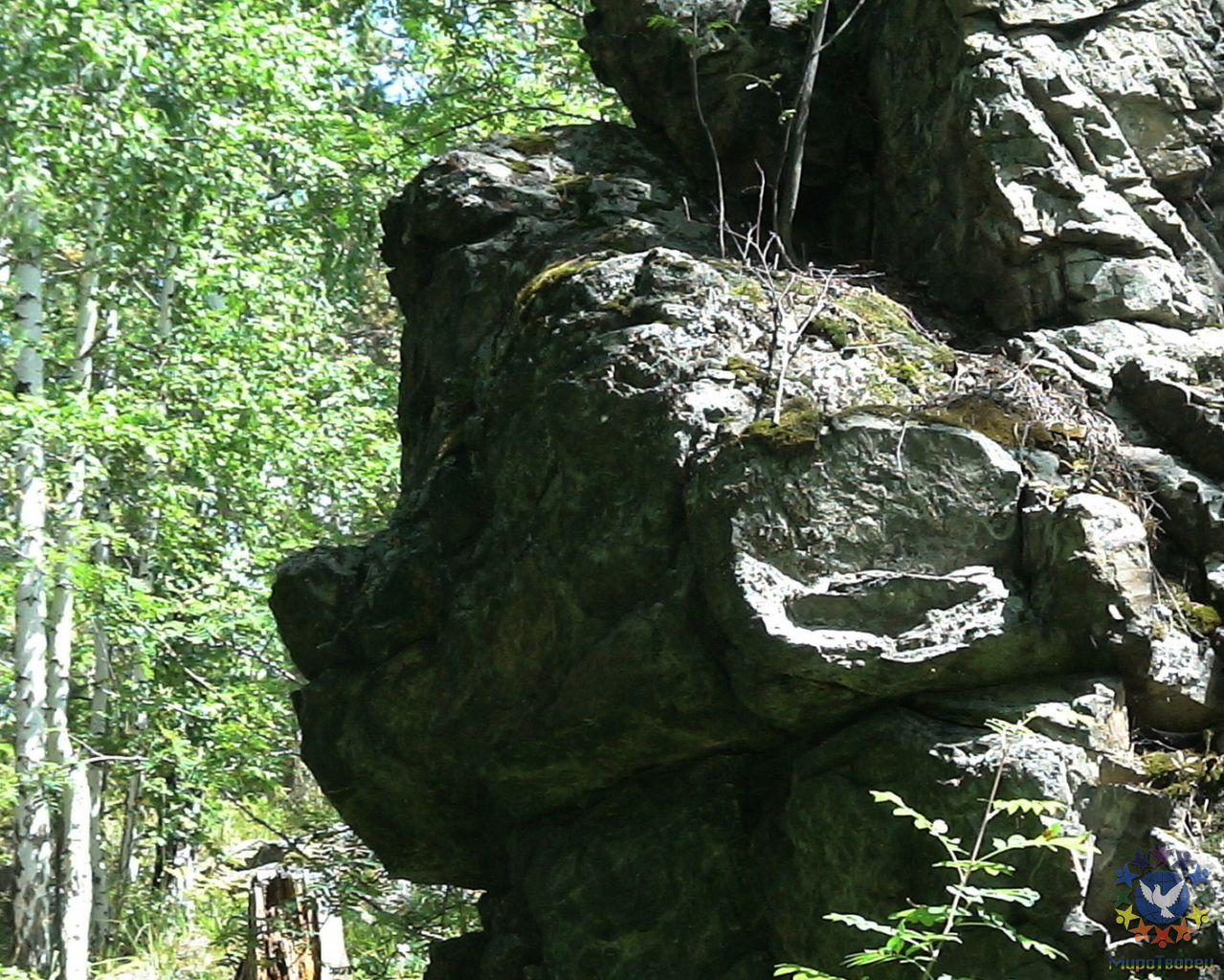 Странные...очень странные здесь скалы...и кто знает,что скрыто в этих камнях. - Крестьянинов Владимир, Азов-гора