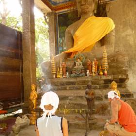 Буддийский Храм внутри комплекса. - Камбоджа, январь 2012г.