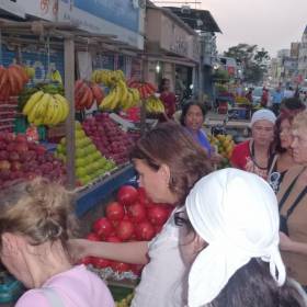 По пути успеваем купить фрукты. - Индия 2012. Часть 3. Ченнай, Махабалипурам.