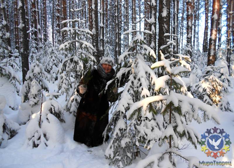 То ли Снегурочка...то ли Вера...под пихтой в пермском лесу. - Белогорье, Крестьянинов Владимир.