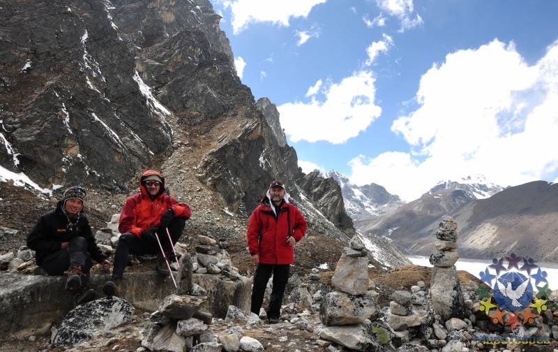 В этом году исполняется тридцать лет,как мы вместе первый раз сходили в горы...на Тянь-Шань... - «Everest Base Camp»