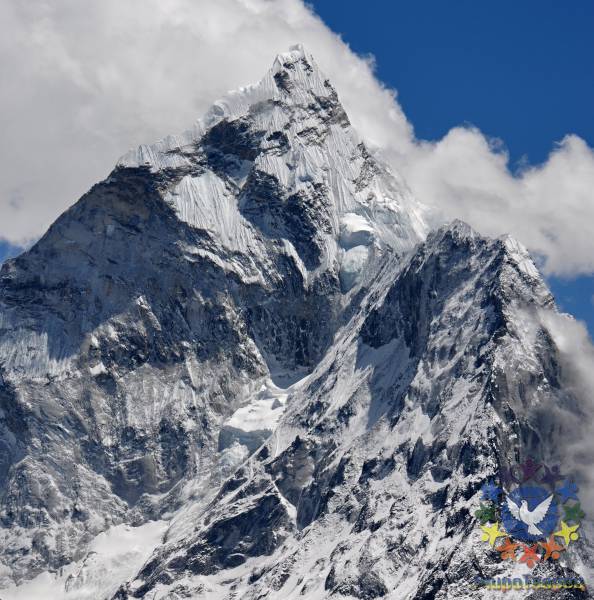 Ама Даблам.Одна из самых красивых вершин Гималаев. - «Everest Base Camp»