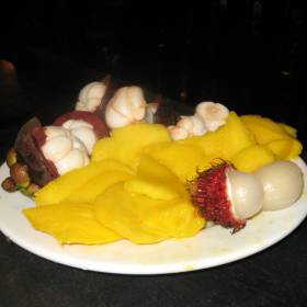 И фрукты!!!!!!!!!!!!!!! - Путешествие  по Камбодже, декабрь 2012г.