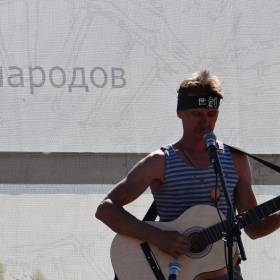 Обожин Вячеслав, песня про волчицу - Фотоотчет: Аркаим июнь 2013.