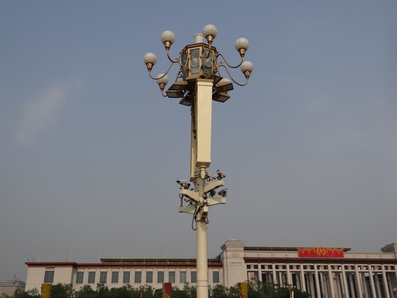 Каждый мм площади просматривается камерами - Китай. Май-июнь 2013. Часть 1, Пекин.