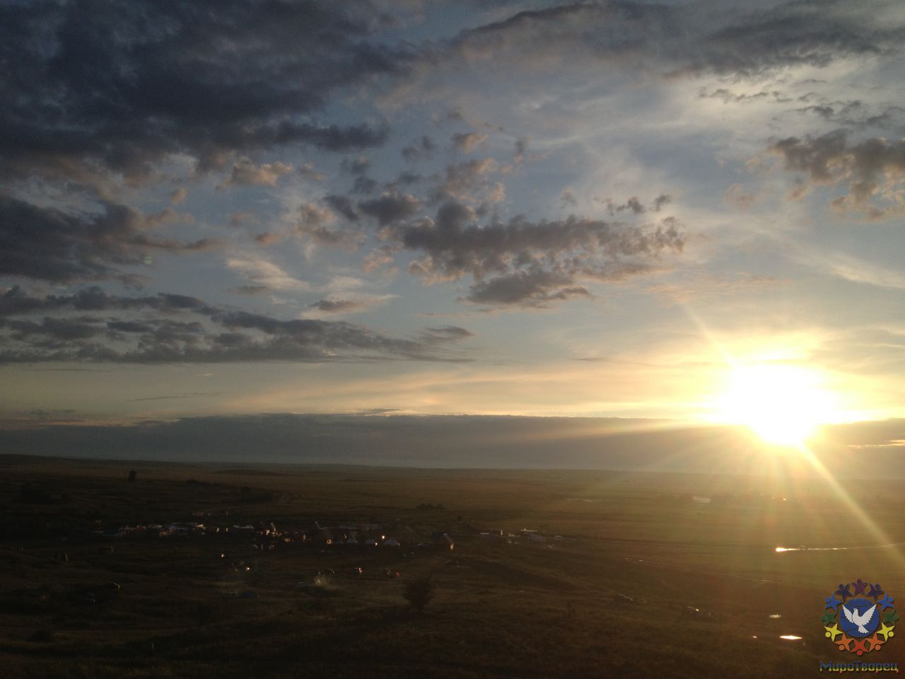фото заката - первый ракурс - солнце справо - Аркаим 2013, июль, несколько фотографий