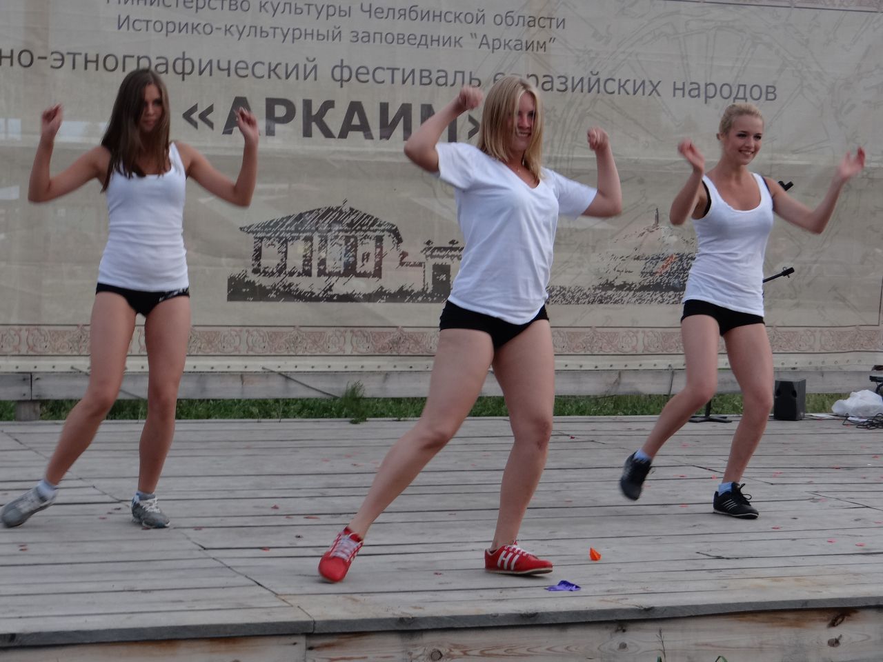 Современный танец - Фотоотчет: Аркаим июль 2013.