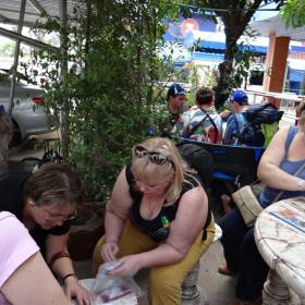 Собираем паспорта. Не шуточное дело, группа 108 человек. - Камбоджа, Лаос. Февраль 2014. Часть 1.<br> Путь в Камбоджу через Узбекистан.