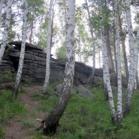 виднеется хребет - «Каменные палатки» Палкино - Екатеринбург.