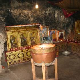 Пещера Атиши - удивительное место. Храмовый комплекс Драг Йерпа Тибет. - Тибет 2014