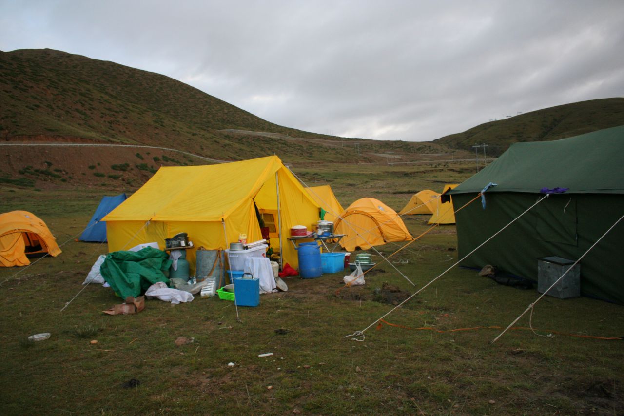 Первая ночевка в палатках. - Тибет 2014