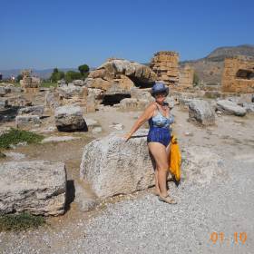 Развалины древнего Гераполиса. - Турция...