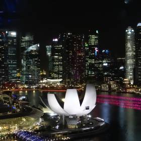Ночной Сингапур с высоты птичьего полета. - Путешествие в Азию и Австралию.  Австралия через Ташкент и Сингапур. Декабрь 2012- январь 2013.