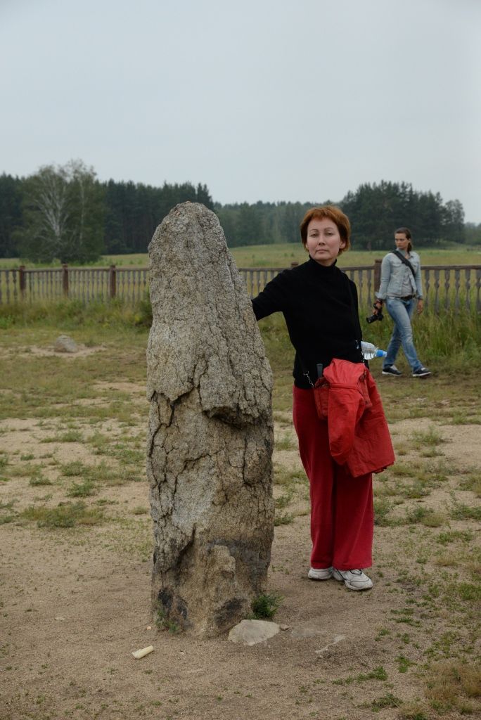 Самый высокий центральный камень. - Поездка группы «Вестники» в с. Ахуново 25 июня 2015 года
