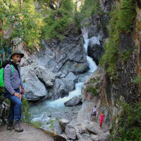 Первый, самый красивый и единственный оставшийся водопад, после наводнения в 2014 году. - Аршан