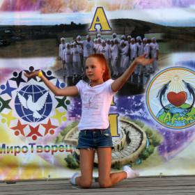 Сестры Максимовы - Фоторепортаж поездки МироТворцев в Аркаим 31 июля - 2 августа 2015 (Обновлено)