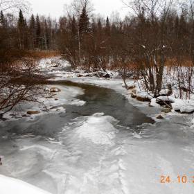 Скоро зима...морозы закроют льдом эти шустрые, горные речушки. - Южный Урал...