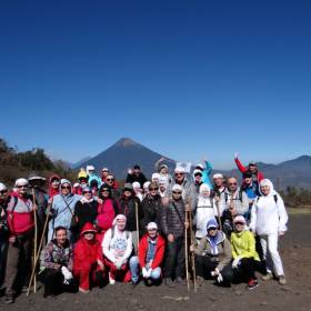Первая площадка для отдыха - виды завораживают - Гватемала 2016. г.Антигуа. Вулкан Пакайя.