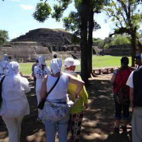 Древний город Тазумаль существовал в период с 100 по 1200 года нашей эры.  - Сальвадор 2016.