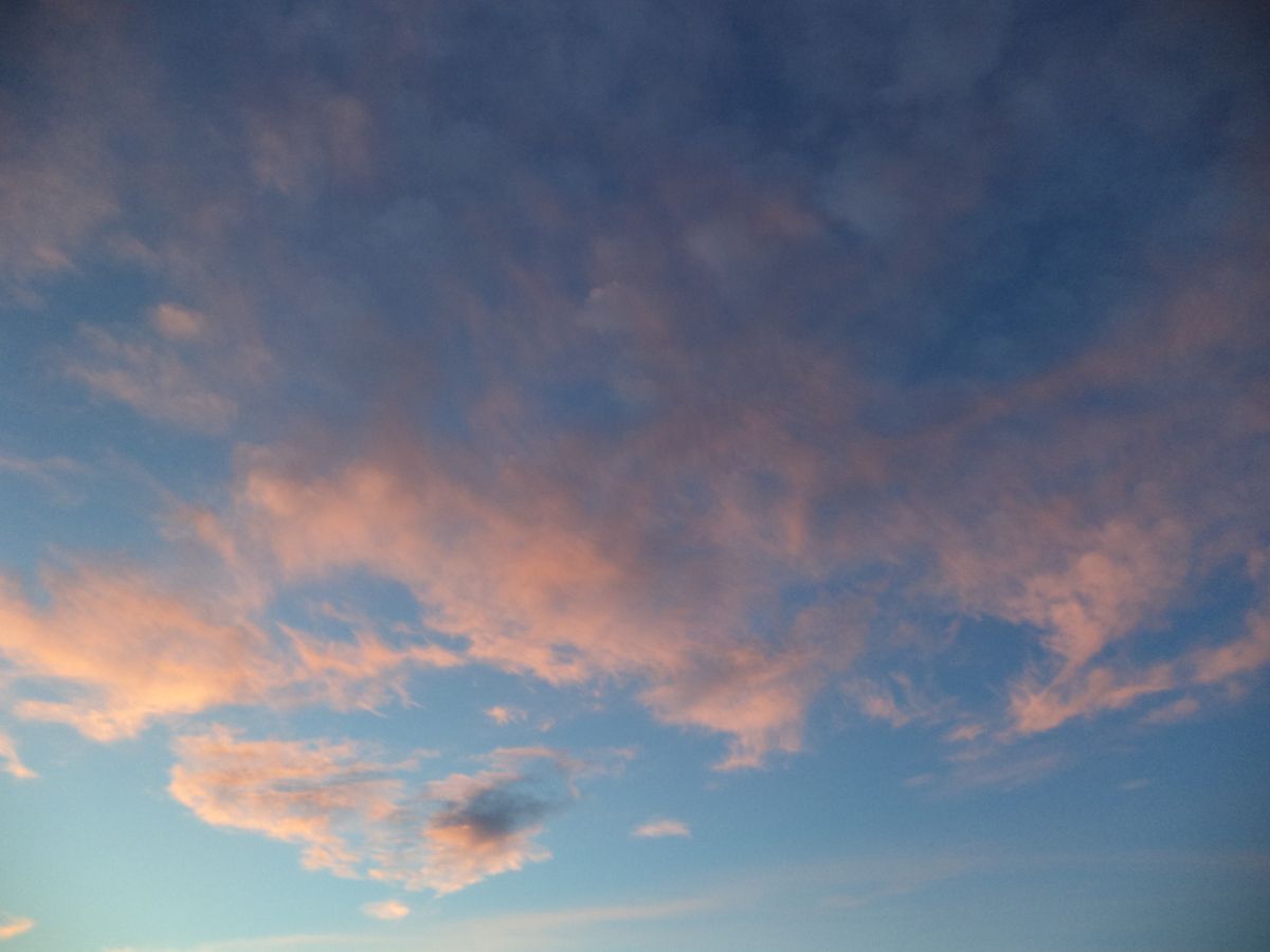 Аркаим. Закат  и отражение Менгира. Июль 2016