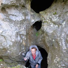 В пещеру есть три входа и все они друг над другом. - Поездка группы «Вестники» в п. Калья 25 июня 2016 года