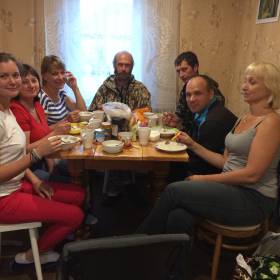 Неизменный завтрак в гостевом домике в Калье - Поездка группы «Вестники» на г. Казанский камень и г. Волчиху 12-13 августа  2016 года