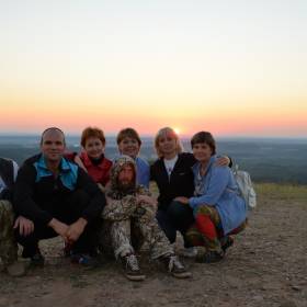 После работы семейное фото западной команды - Поездка группы «Вестники» на г. Белую, Белогорье и Гляденоскую гору 20 августа  2016 года