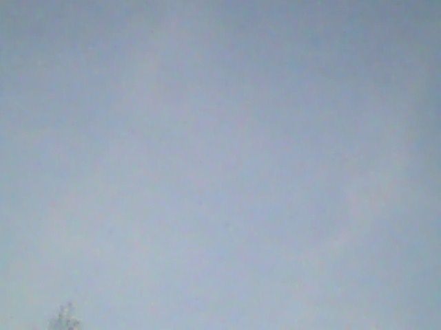 на небе появился квадрат, очень плохо видно, т.к.снимок делали на камеру обычного телефона - Совместная медитация 11.01 2018.