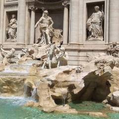 Фонтан часто используют, как визитную карточку Рима. - Вечный город.
